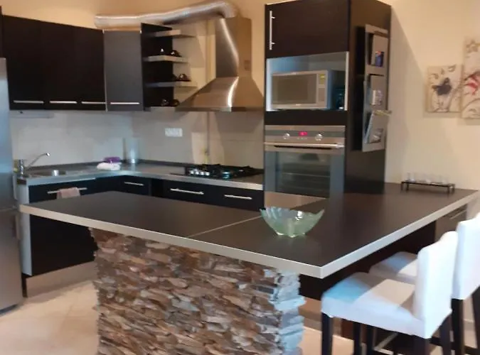 Mónika Apartamento